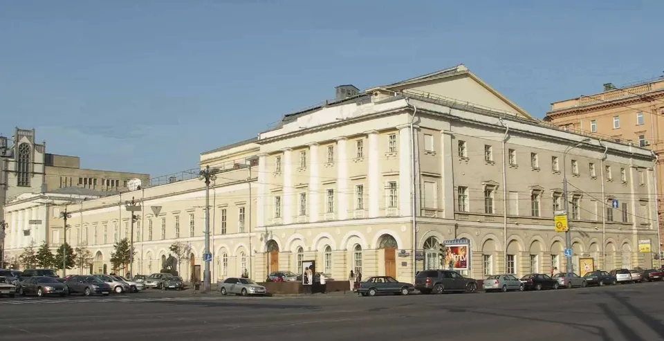 Здание театра